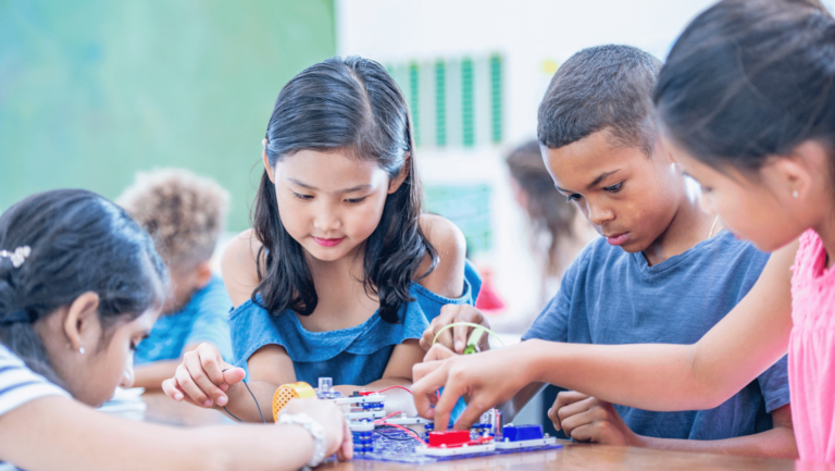 RENEWABLE ENERGY FUN FACTS FOR KIDS visual data 4